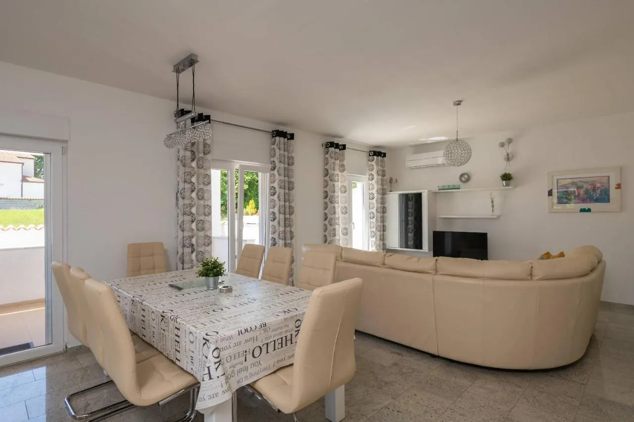 Villa Ellen Sophie Vržnaveri 0*,  Horvátország